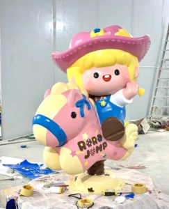 Fiberglass cartoon character for shopping mall atrium decoration