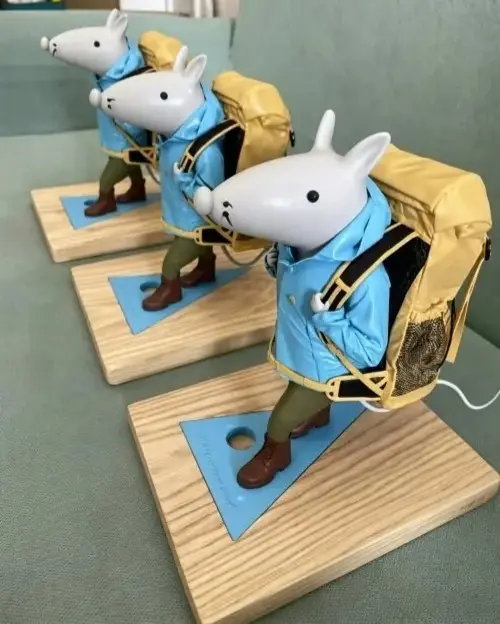 Custom brand IP fiberglass mascot cartoon character