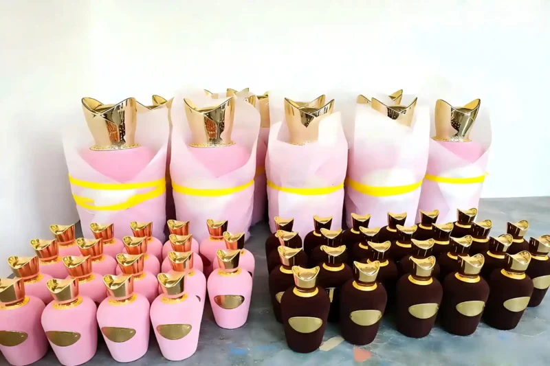 Small-batch custom fiberglass sculptures, mass-produced FRP art pieces ready for shipment from professional manufacturer