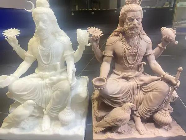 3D Printed Lakshmi Hindu Deity Idol | FRP Hindu God Statues for Altar