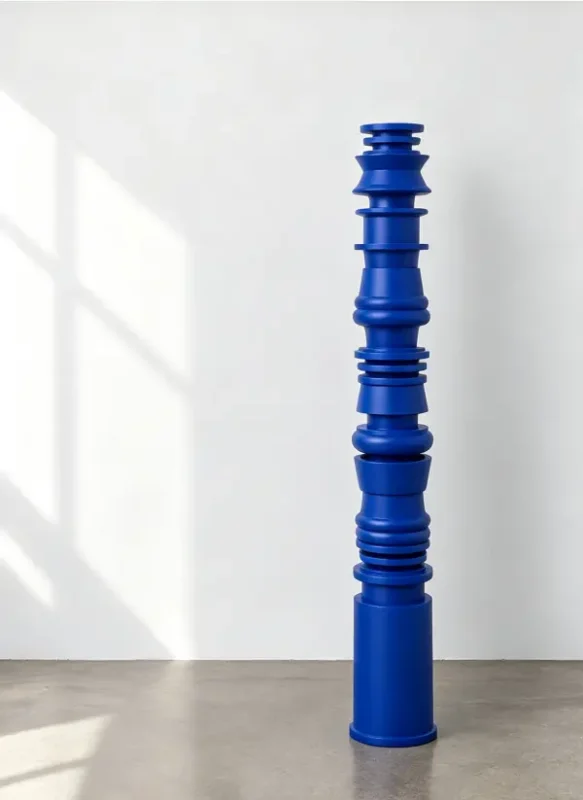 Sculpture Fabrication for Artists - Custom fiberglass contemporary sculpture for gallery exhibition